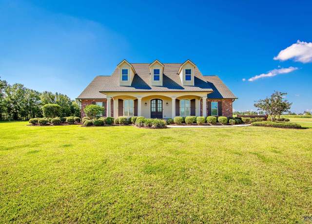 Property at 1748 Highway 654, Gheens, LA 70355, 3 beds, 3 baths