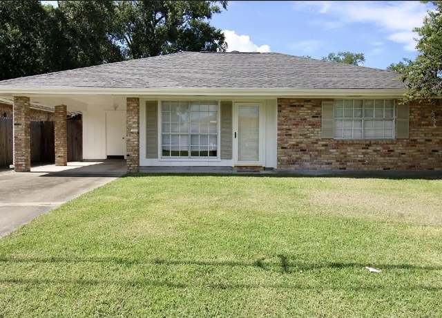 Property at 217 Cascade Dr, Houma, LA 70364, 3 beds, 2 baths