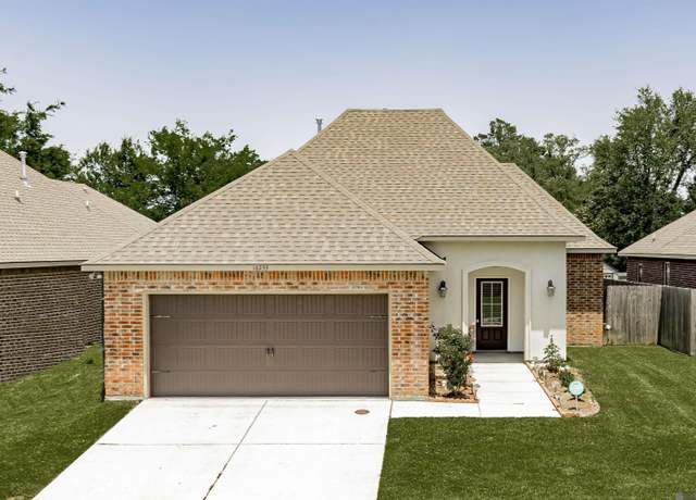 Property at 16255 White Rose Dr, Saint George, LA 70817, 3 beds, 2 baths