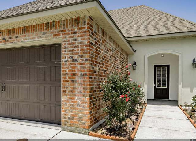 Property at 16255 White Rose Dr, Saint George, LA 70817, 3 beds, 2 baths