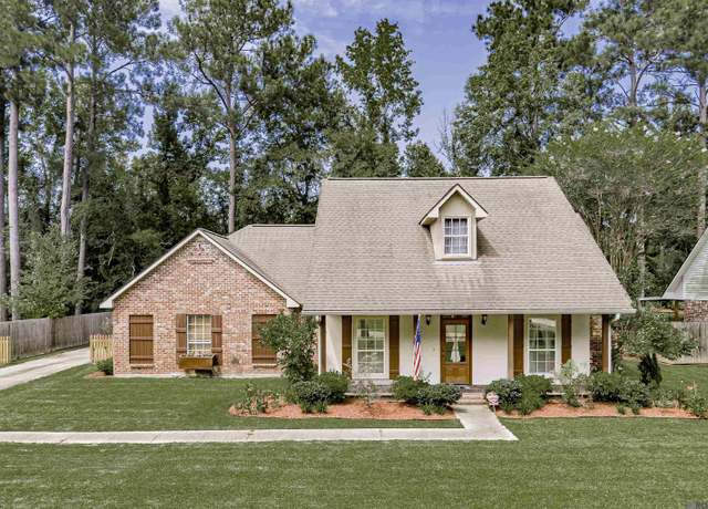 Property at 10387 Lone Pine Rd, Denham Springs, LA 70726, 3 beds, 2 baths