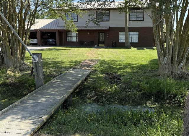 Property at 38 Magnolia, Raceland, LA 70394, 5 beds, 3 baths
