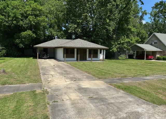 Property at 525 Baird Dr, Baton Rouge, LA 70808, 3 beds, 2 baths