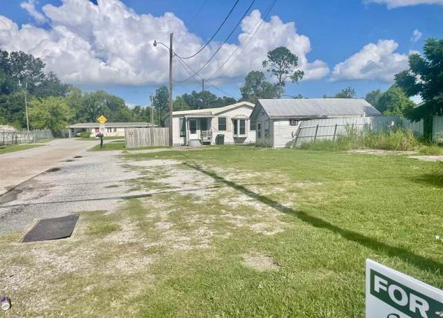 Property at 102 Brittany St, Houma, LA 70363