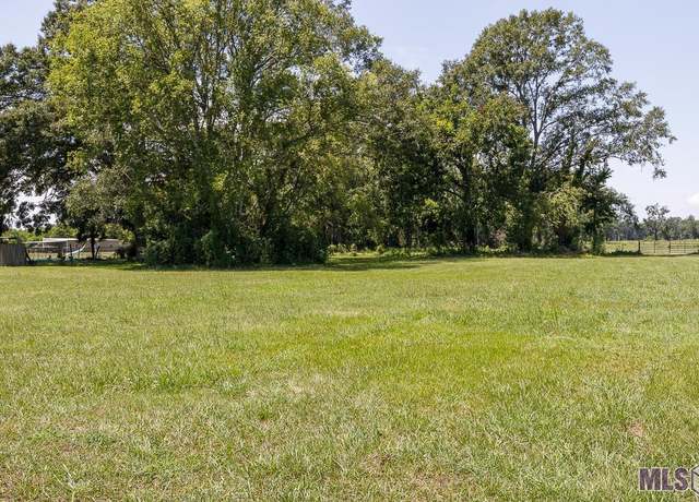 Property at 6113 Rougon Rd, Port Allen, LA 70767
