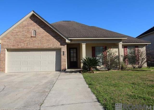 Property at 28526 Grand Turk Dr, Denham Springs, LA 70726, 4 beds, 2 baths