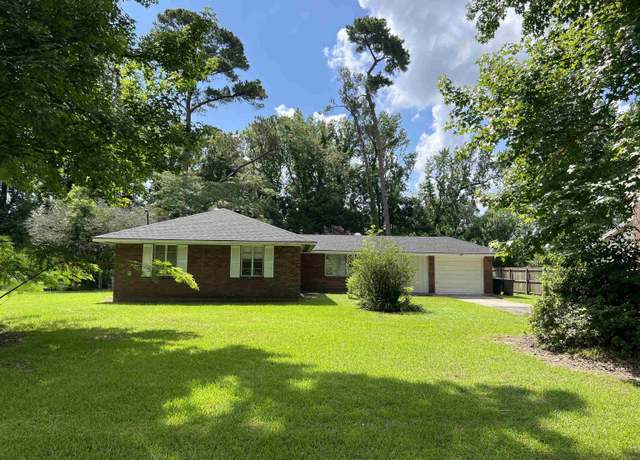 Property at 320 Kimbro Dr, Baton Rouge, LA 70808, 3 beds, 2 baths