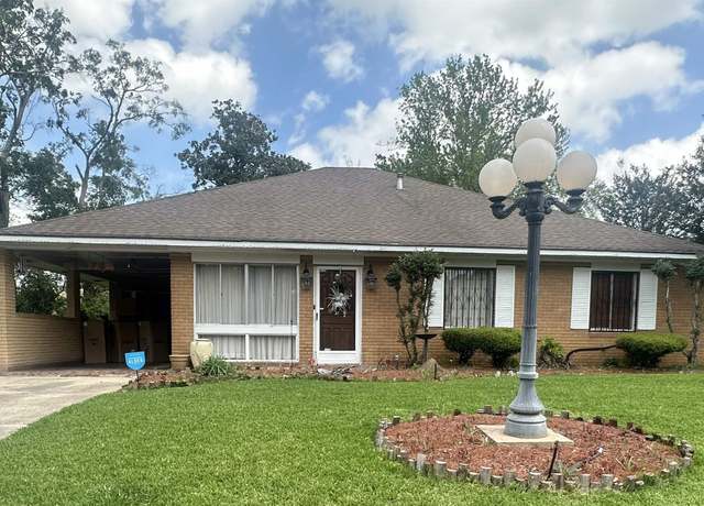 Property at 8973 Rickshire Dr, Baton Rouge, LA 70810, 3 beds, 2 baths