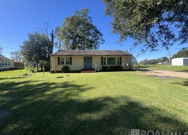 Property at 10370 Old Highway 77, Maringouin, LA 70757, 2 beds, 1 bath