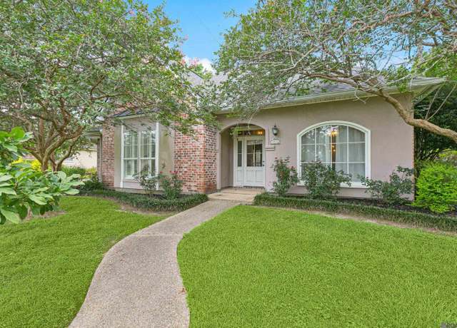 Property at 3946 White Oak Trace Dr, Baton Rouge, LA 70817, 4 beds, 3 baths