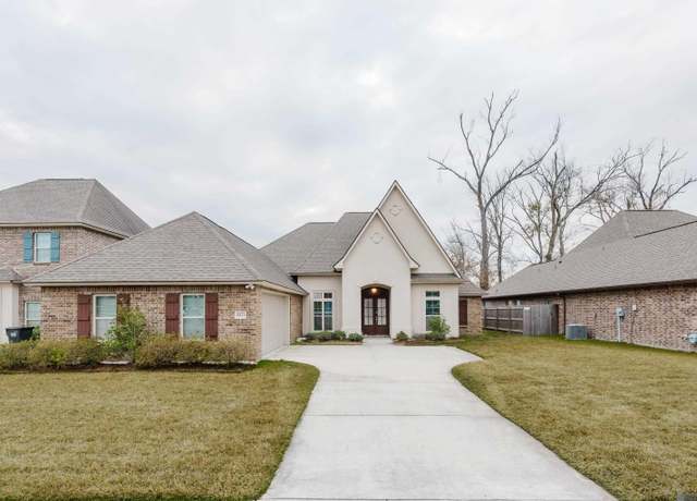 Property at 18133 River Landing Dr, Prairieville, LA 70769, 4 beds, 3 baths