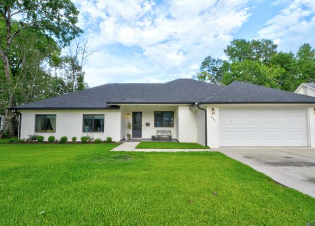 Property at 245 Marion Dr, Baton Rouge, LA 70806, 4 beds, 3 baths