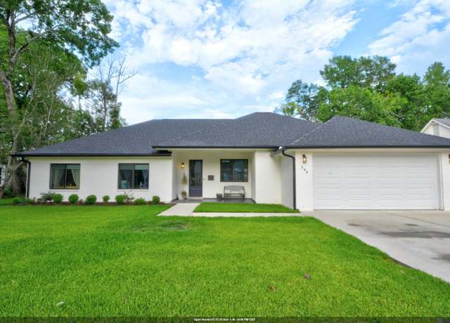 Property at 245 Marion Dr, Baton Rouge, LA 70806, 4 beds, 3 baths