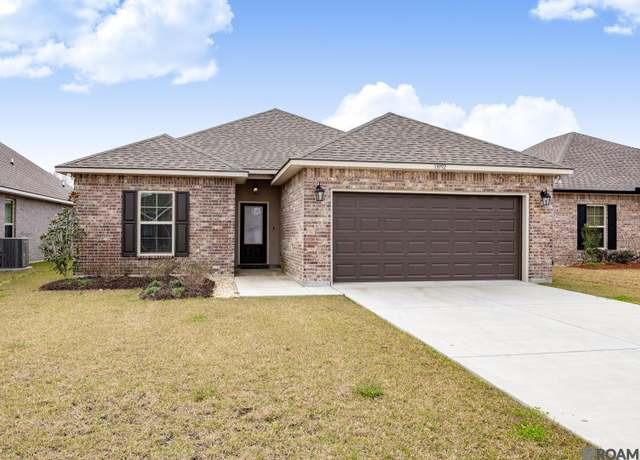 Property at 13992 Rosewell St, Denham Springs, LA 70726, 3 beds, 2 baths