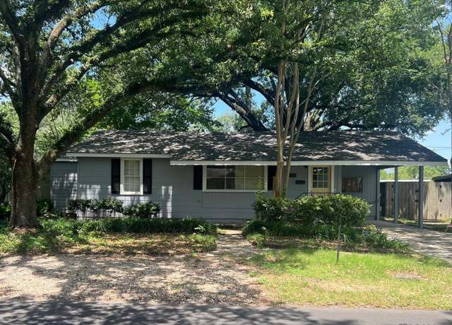 Property at 2225 Edinburgh Ave, Baton Rouge, LA 70808, 3 beds, 2 baths
