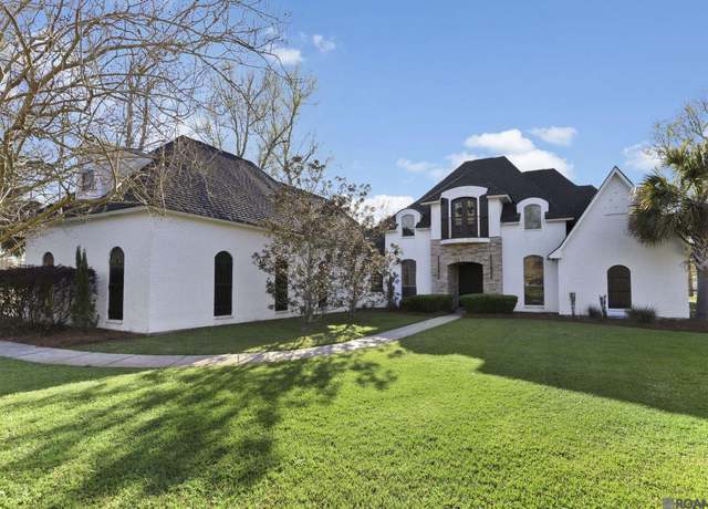 Property at 26343 E Highland Meadows Dr, Zachary, LA 70791, 4 beds, 3.5 baths