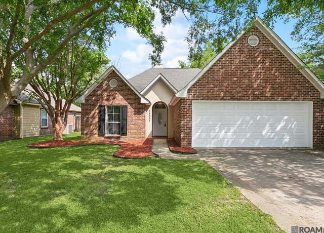 Property at 38057 Cove Ct, Prairieville, LA 70769, 3 beds, 2 baths