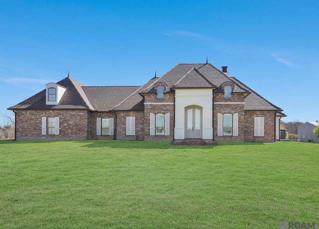 Property at 11388 La Hwy 22, St Amant, LA 70774, 4 beds, 3.5 baths