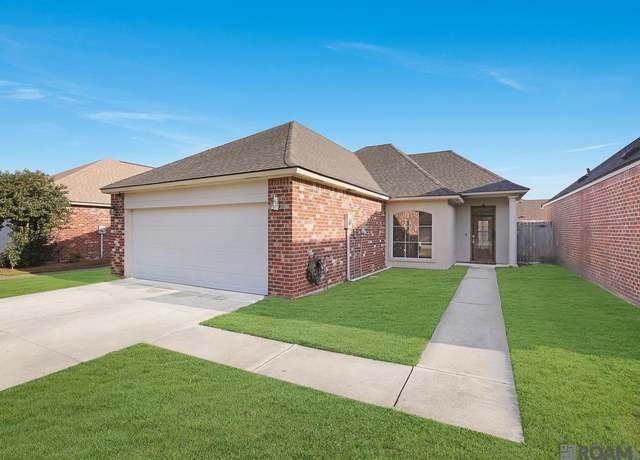 Property at 3808 Southpass Ave, Baton Rouge, LA 70820, 3 beds, 2 baths