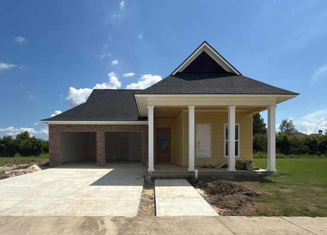 Property at 2711 Shore Side Ave, Baton Rouge, LA 70810, 3 beds, 2.5 baths