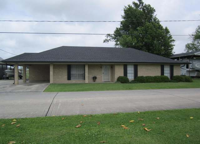 Property at 316 W 57th St, Cut Off, LA 70345, 3 beds, 2 baths