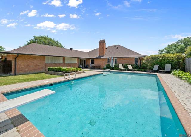 Property at 7726 Lew Hoad Ave, Baton Rouge, LA 70810, 4 beds, 2.5 baths