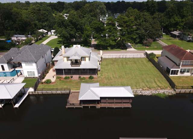 Property at 7707 Miller St, Ventress, LA 70783, 3 beds, 4 baths