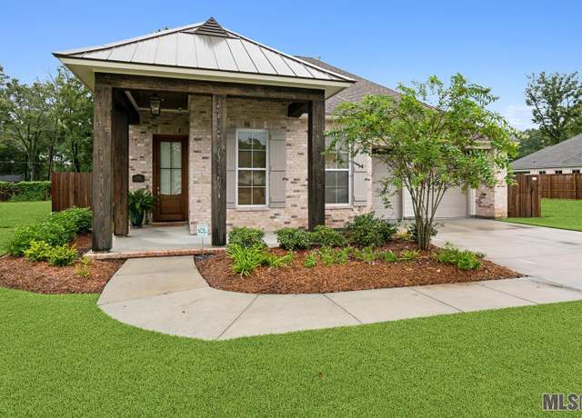 Property at 17476 Lions Ear Ln, Prairieville, LA 70769, 4 beds, 3 baths