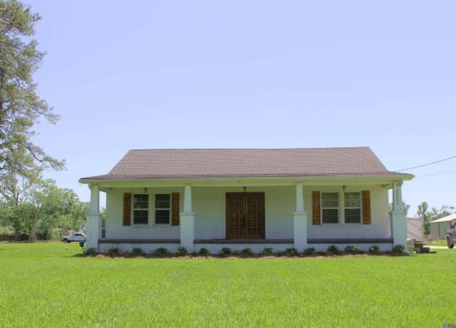 Property at 40383 Black Bayou Ext, Gonzales, LA 70737, 3 beds, 2 baths