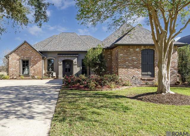 Property at 40424 Pelican Point Pkwy, Gonzales, LA 70737, 4 beds, 3 baths