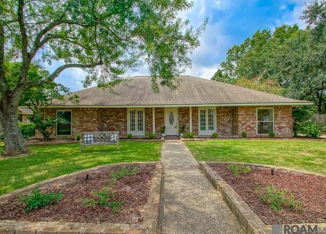 Property at 5810 Parkforest Dr, Baton Rouge, LA 70816, 4 beds, 2.5 baths