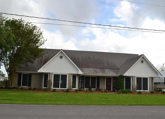 Property at 122 E 49th St, Cut Off, LA 70345, 3 beds, 3 baths