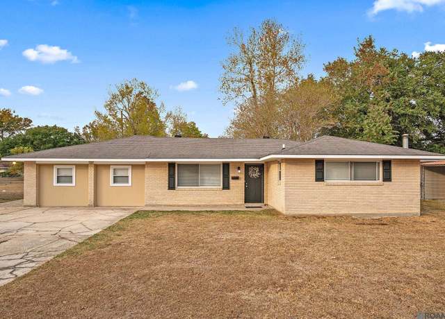 Property at 14321 Lilac St, Baton Rouge, LA 70819, 3 beds, 2 baths