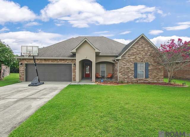 Property at 14508 Garnet Dr, Gonzales, LA 70737, 4 beds, 2 baths