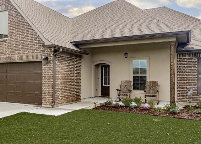 Property at 40256 Maddie Dr, Prairieville, LA 70769, 4 beds, 2 baths