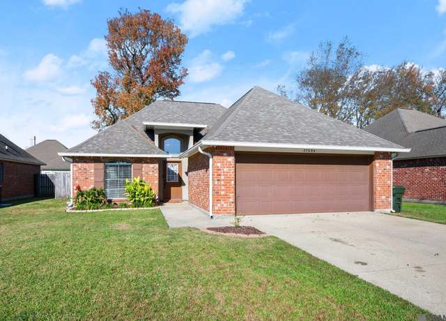 Property at 37094 Rivergate Ave, Geismar, LA 70734, 3 beds, 2 baths