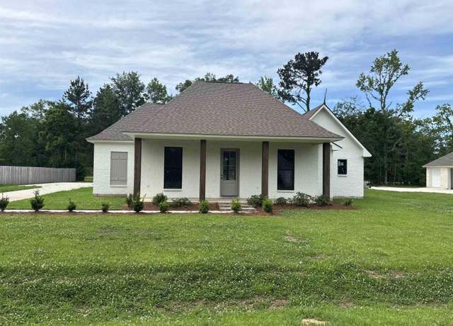 Property at 7270 Riverbank Dr, Denham Springs, LA 70806, 3 beds, 2 baths
