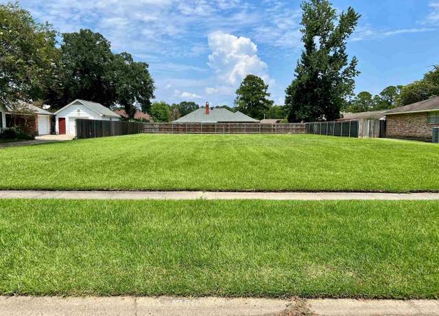 Property at 12525 Parkknoll Ave, Baton Rouge, LA 70816