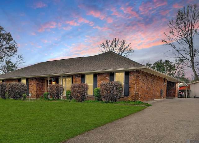 Property at 3628 Nelson St, Zachary, LA 70791, 4 beds, 2.5 baths