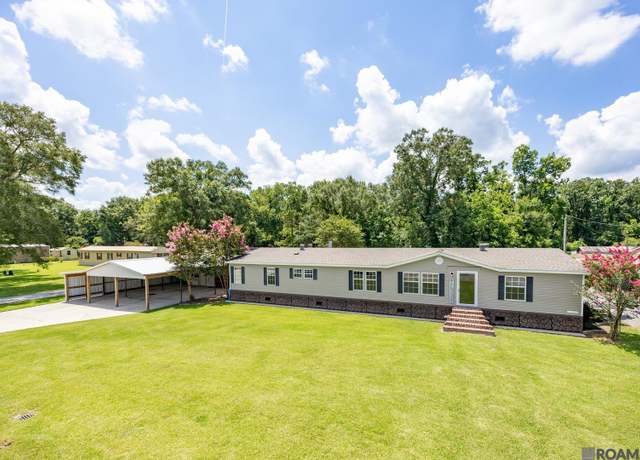 Property at 10845 L J Ln, Port Allen, LA 70767, 4 beds, 2 baths