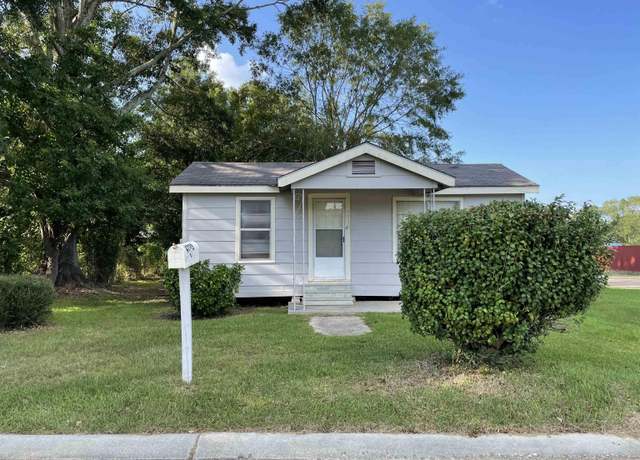 Property at 4735 Avenue A, Zachary, LA 70791, 3 beds, 1 bath