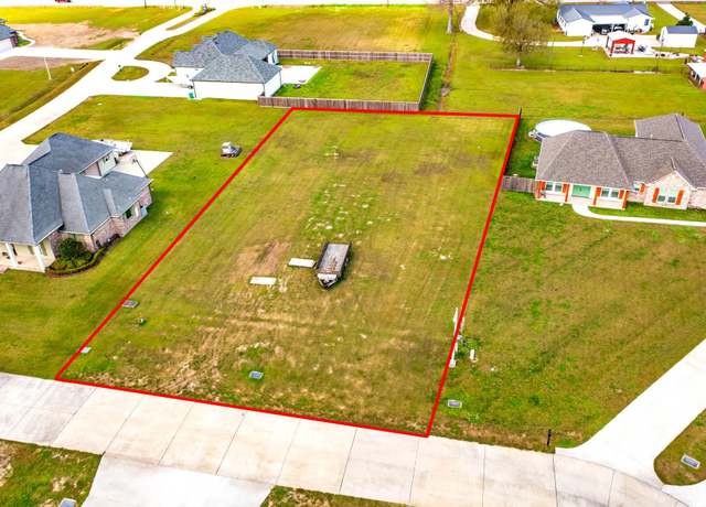 Property at 334 Bouverans Cir, Lockport, LA 70374