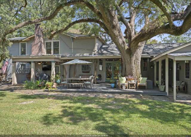 Property at 1321 Richland Ave, Baton Rouge, LA 70806, 5 beds, 3.5 baths