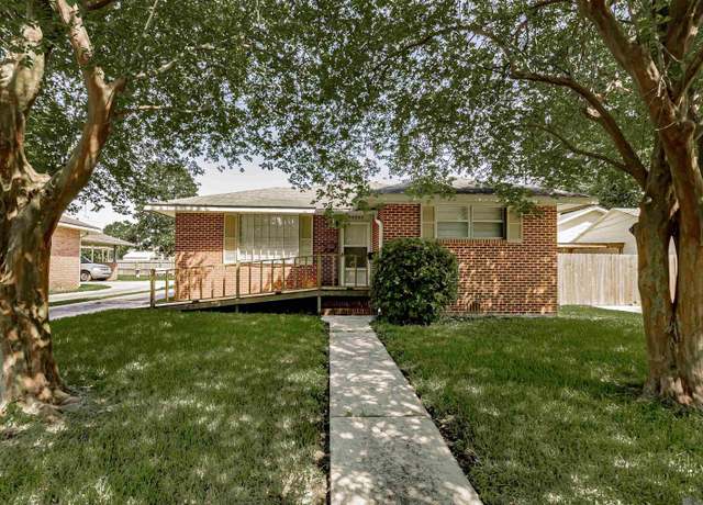 Property at 58320 Robertson St, Plaquemine, LA 70764, 3 beds, 2 baths