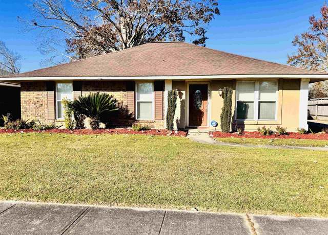 Property at 16631 Abshire Ave, Baton Rouge, LA 70816, 3 beds, 2 baths