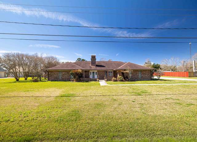 Property at 4661 Highway 308, Napoleonville, LA 70390, 4 beds, 3.5 baths