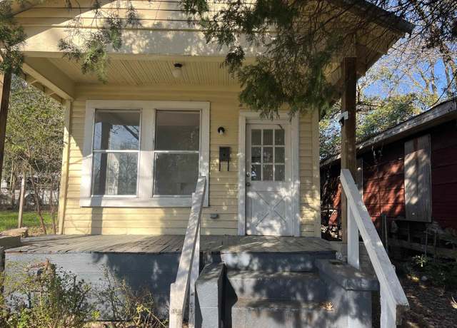 Property at 119 N Baxter St, Baton Rouge, LA 70806, 2 beds, 1 bath