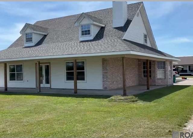 Property at 10340 Hwy 1, Lockport, LA 70374, 4 beds, 3 baths