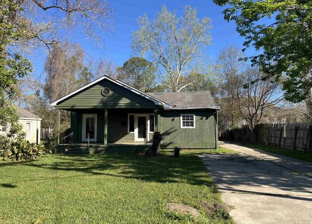 Property at 3655 Sherwood St, Baton Rouge, LA 70805, 3 beds, 1 bath
