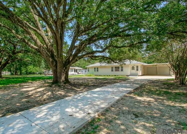 Property at 11824 Newsom Dr, Baton Rouge, LA 70811, 3 beds, 3 baths